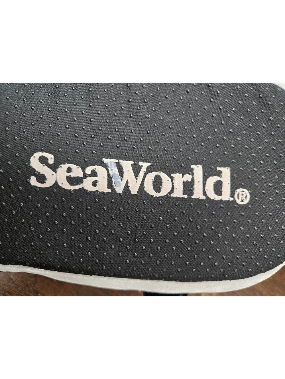 SeaWorld Adult L/XL Orca Whale Plush Slippers